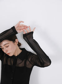 ボタンデザインポロメッシュカーディガン