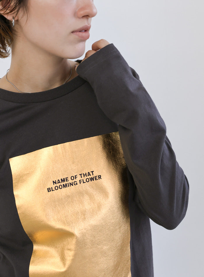 箔プリントロングTシャツ