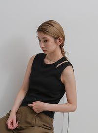 ショルダースリットカップ付きタンク