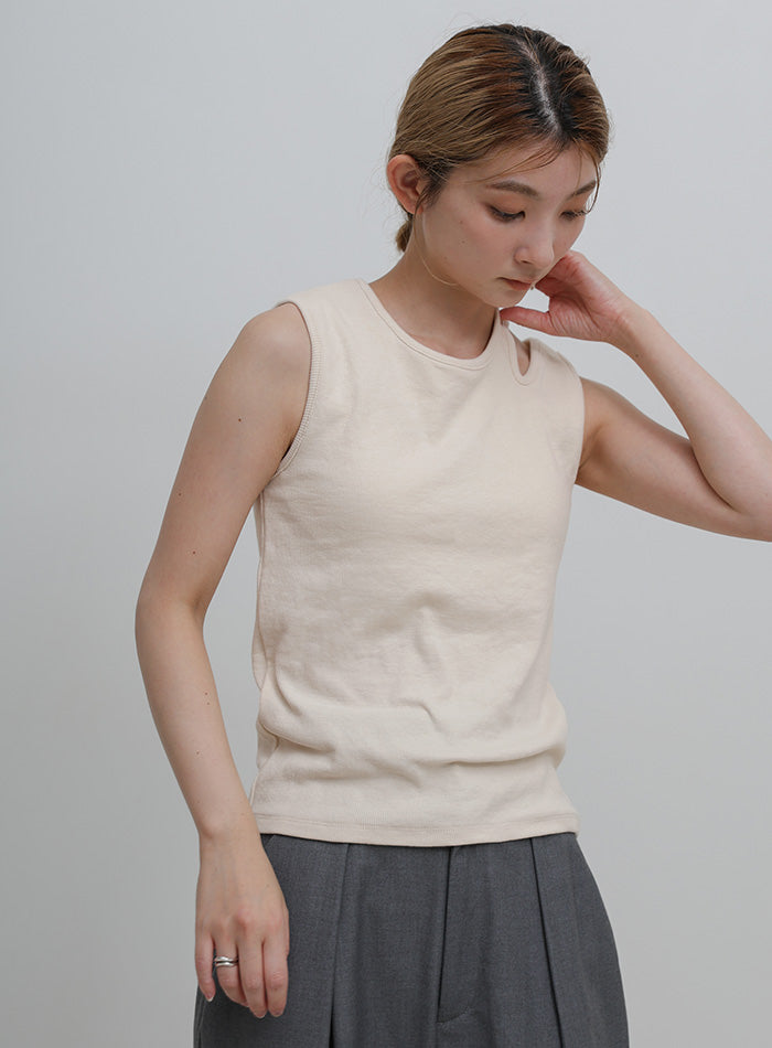 ショルダースリットカップ付きタンク – SELECT MOCA