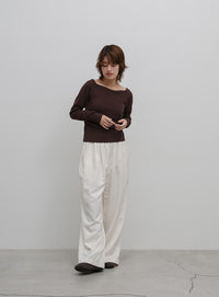 カップ付きボートネックロンT