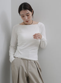 カップ付きボートネックロンT