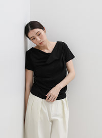 ドレープネックハーフスリーブTシャツ