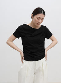 ドレープネックハーフスリーブTシャツ