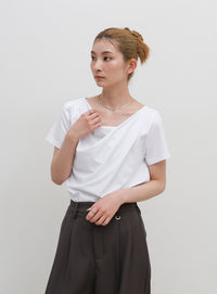 ドレープネックハーフスリーブTシャツ