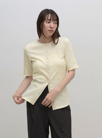 クルーネックセンターラインリブトップス