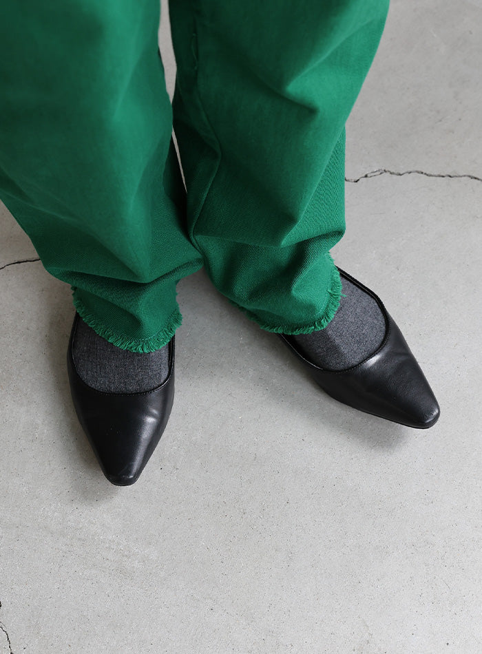 カラーツイルテーパードパンツ