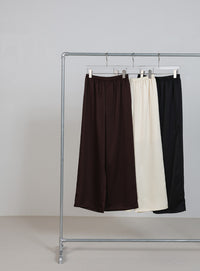 ストレートイージーサテンパンツ【セットアップ対応】