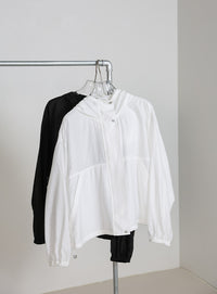 スタンドネックシアーフーディー