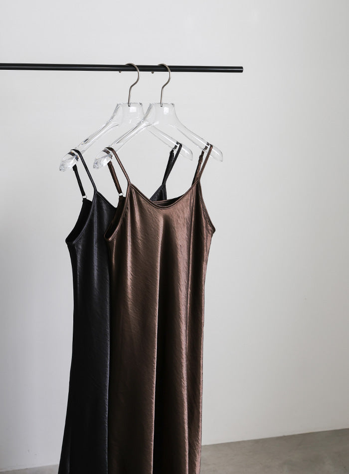 サテンフレアキャミワンピース