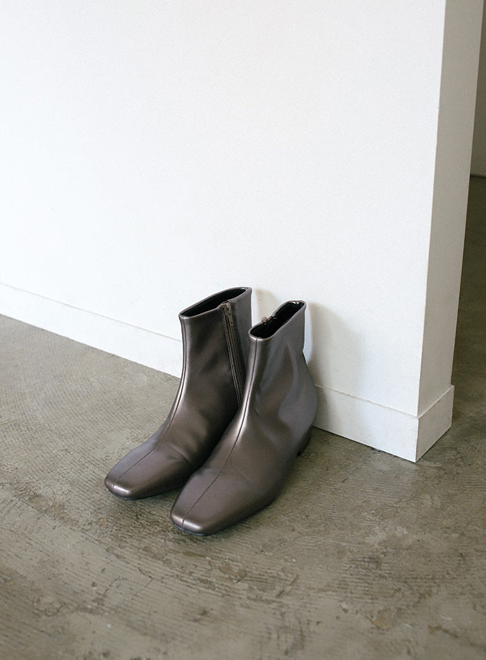 SHOES – SELECT MOCA