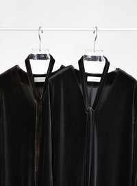 ボウタイリボンVネックベロアワンピース