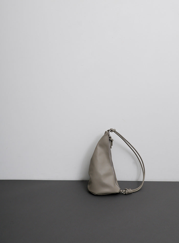 トライアングルワンショルダーバッグ – SELECT MOCA