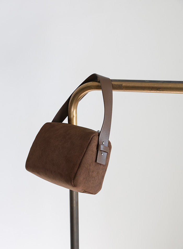 フェイクスエードワンハンドルバッグ【by SON】 – SELECT MOCA