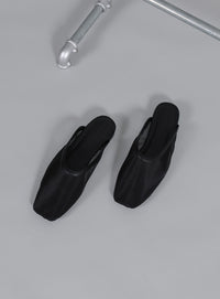 【Et】Square-toe Mesh slip-ons