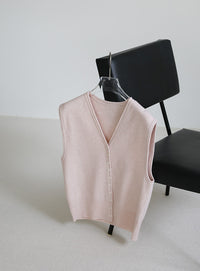 コンパクトVネックニットベスト