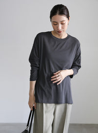 スラブシアークルーネックトップス