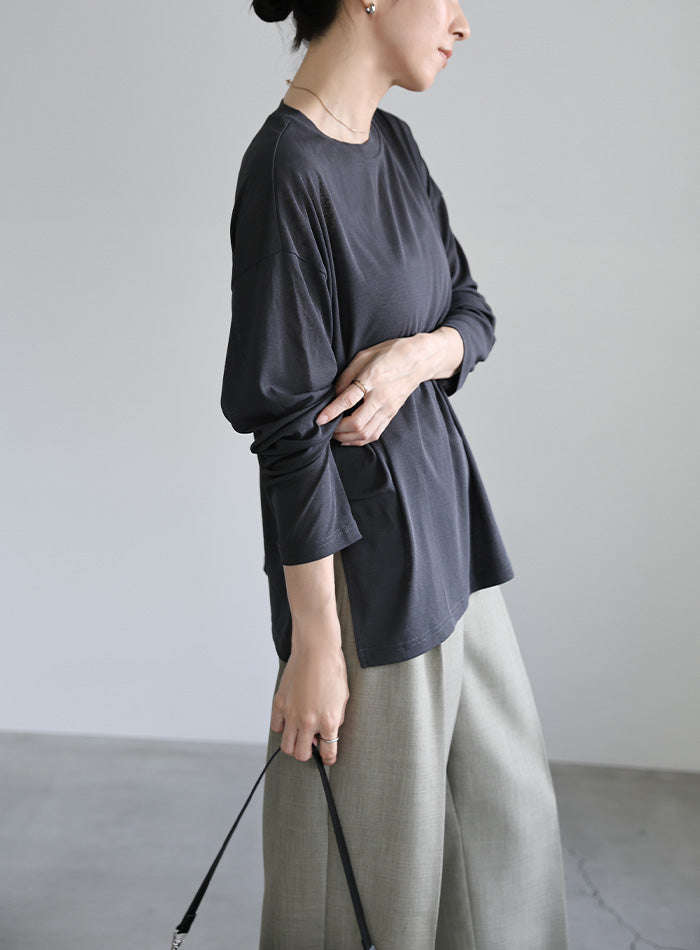 スラブシアークルーネックトップス