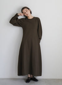 ボリュームスリーブカーブラインカットワンピース