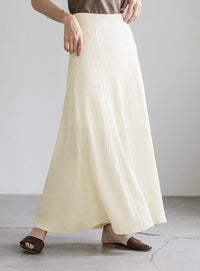 シャーリングフレアスカート