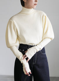 パフスリーブタートルネックニット