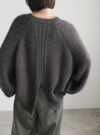 フェザーバックスリットオーバーニット