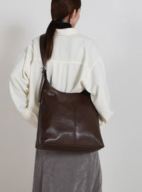 フェイクレザービッグホーボーバッグ