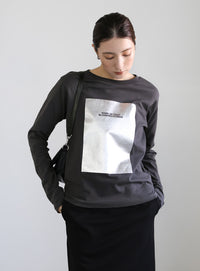 箔プリントロングTシャツ
