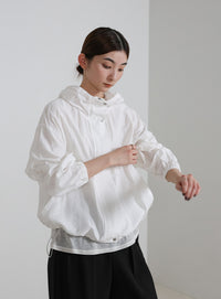 スタンドネックシアーフーディー