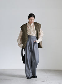 ノーカラーキルティングベスト