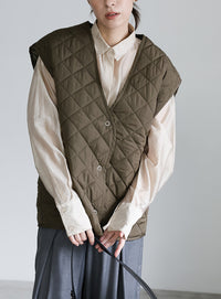 ノーカラーキルティングベスト