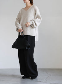 Vネックオーバーサイズニット