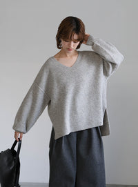 Vネックオーバーサイズニット