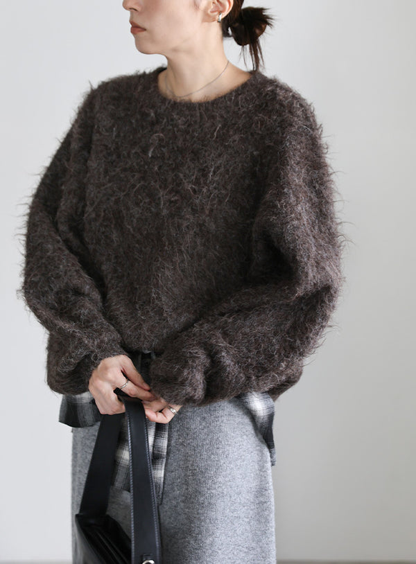 ボリュームシャギークルーネックニット