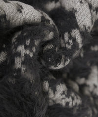 ニュアンスフェザーデザインニット