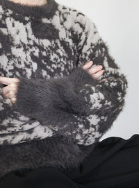 ニュアンスフェザーデザインニット