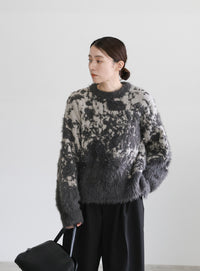 ニュアンスフェザーデザインニット