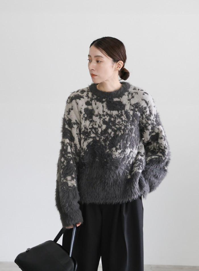 ニュアンスフェザーデザインニット