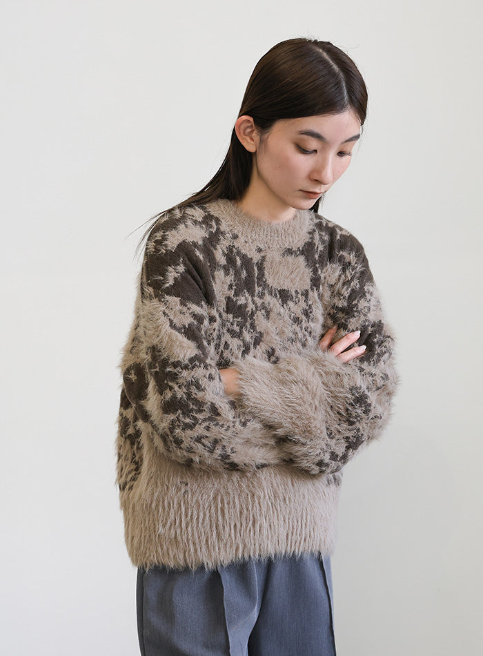 ニュアンスフェザーデザインニット