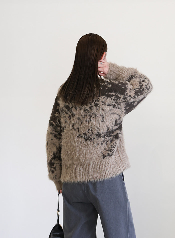 ニュアンスフェザーデザインニット