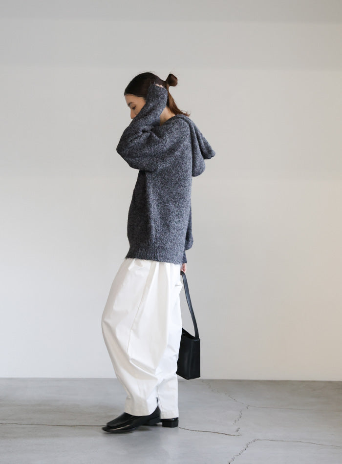 ルーズフーディーニット