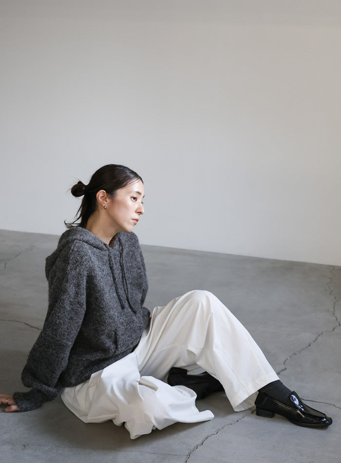 ルーズフーディーニット