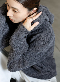 ルーズフーディーニット