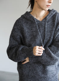 ルーズフーディーニット