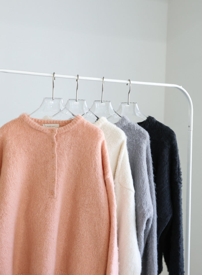 ウールタッチヘンリーネックオーバーニット