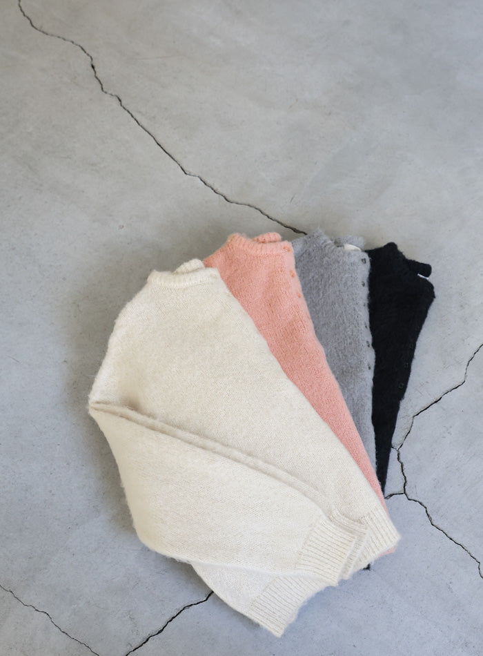 ウールタッチヘンリーネックオーバーニット