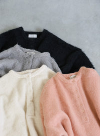 ウールタッチヘンリーネックオーバーニット