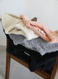 ウールタッチヘンリーネックオーバーニット