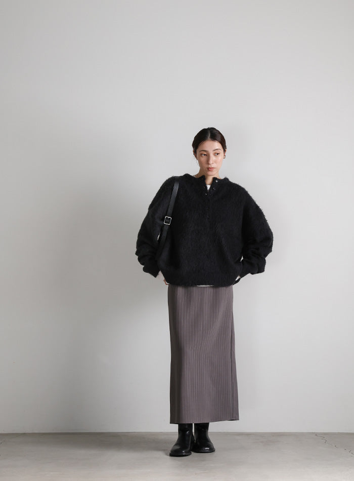 ウールタッチヘンリーネックオーバーニット