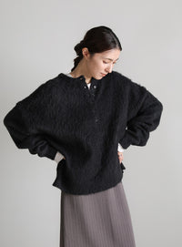 ウールタッチヘンリーネックオーバーニット